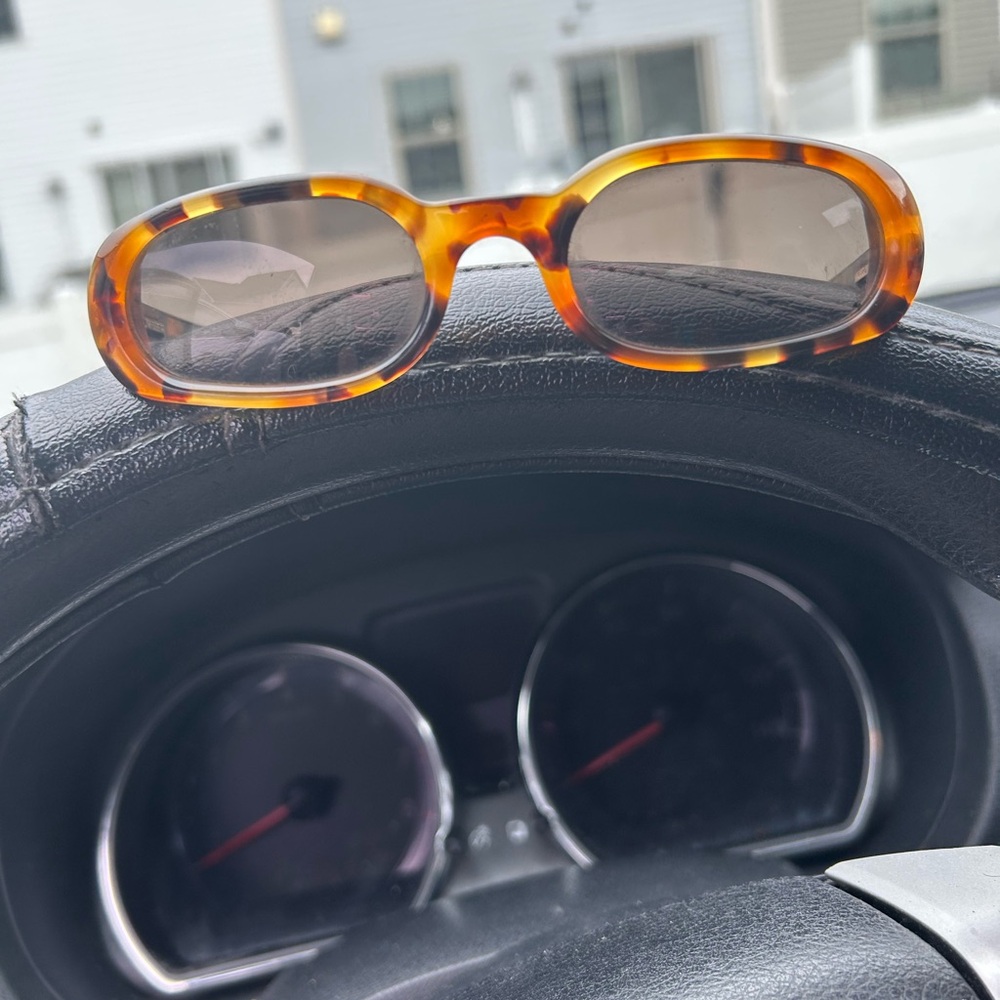 Gucci Tortoiseshell Oval Sunglasses